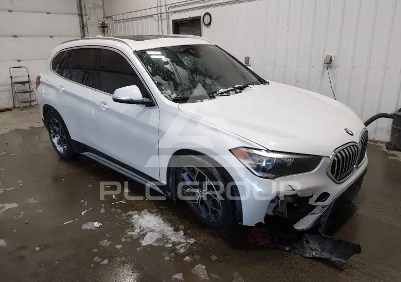 2021 BMW X1 фото