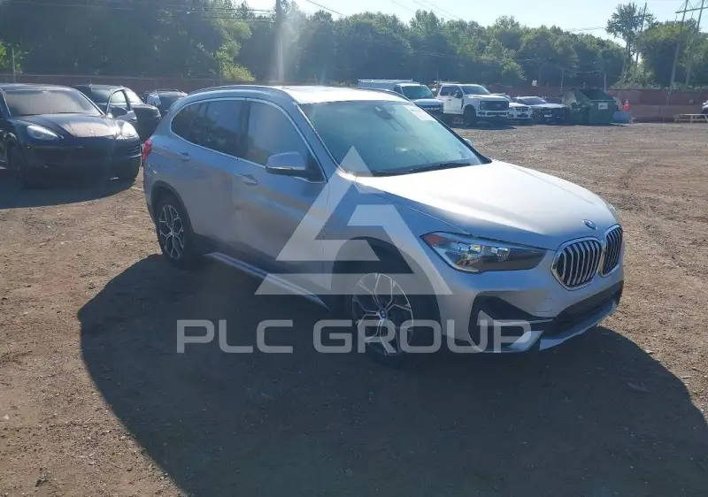 2021 BMW X1 фото