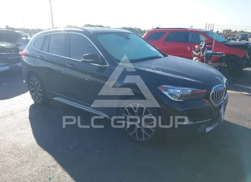 2021 BMW X1 photo