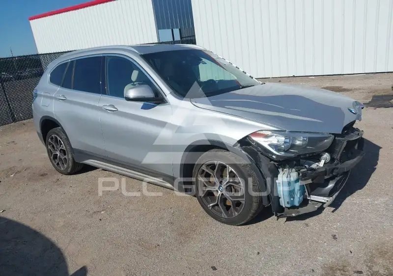 2021 BMW X1 photo