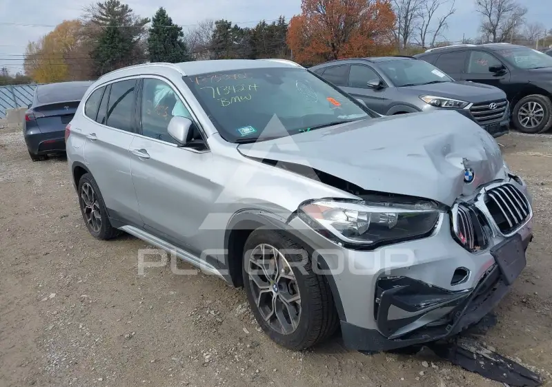 2021 BMW X1 фото