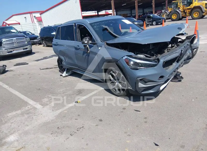 2021 BMW X1 фото