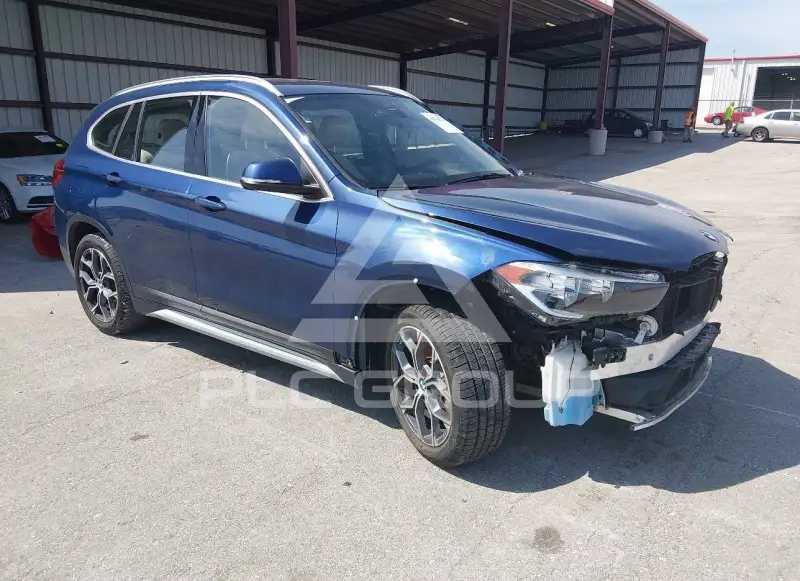 2021 BMW X1 фото