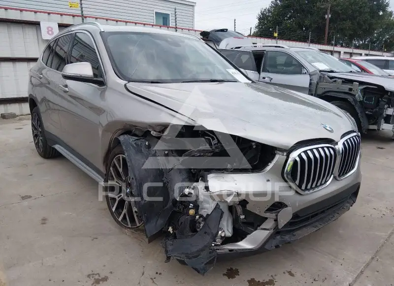 2021 BMW X1 фото