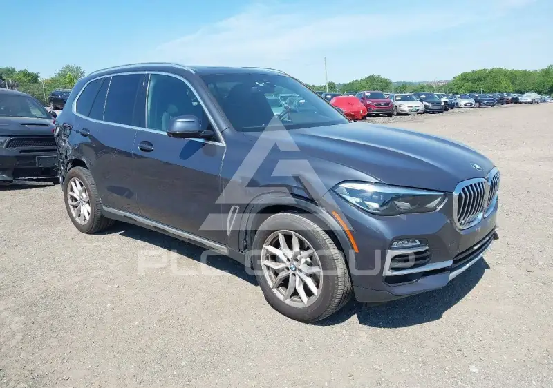 2021 BMW X5 фото