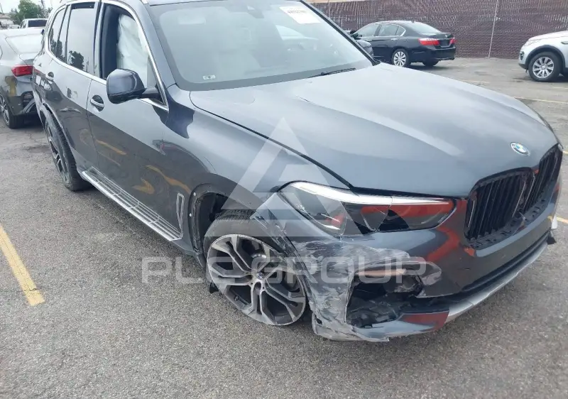 2021 BMW X5 фото