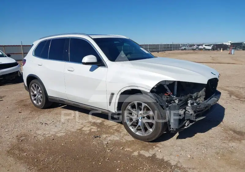 2021 BMW X5 photo