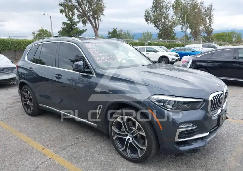 2021 BMW X5 фото