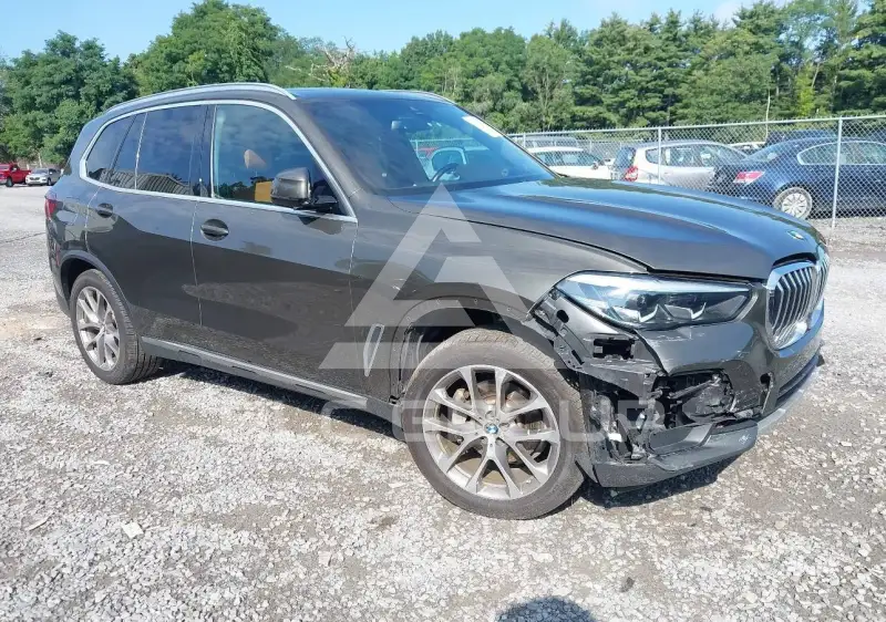 2021 BMW X5 фото