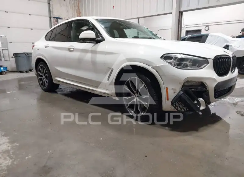 2021 BMW X4 photo