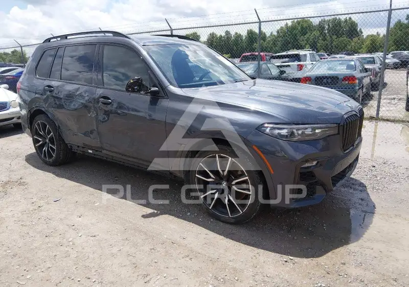 2021 BMW X7 фото