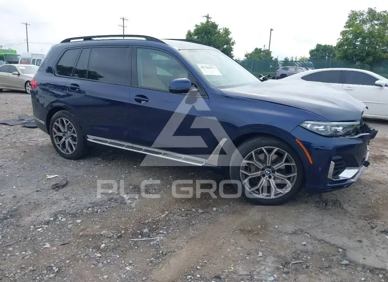 2021 BMW X7 фото