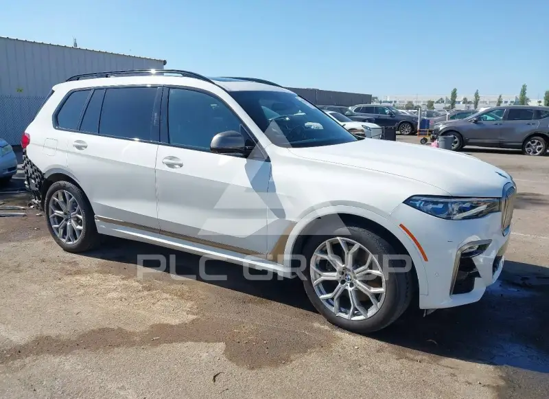 2021 BMW X7 фото