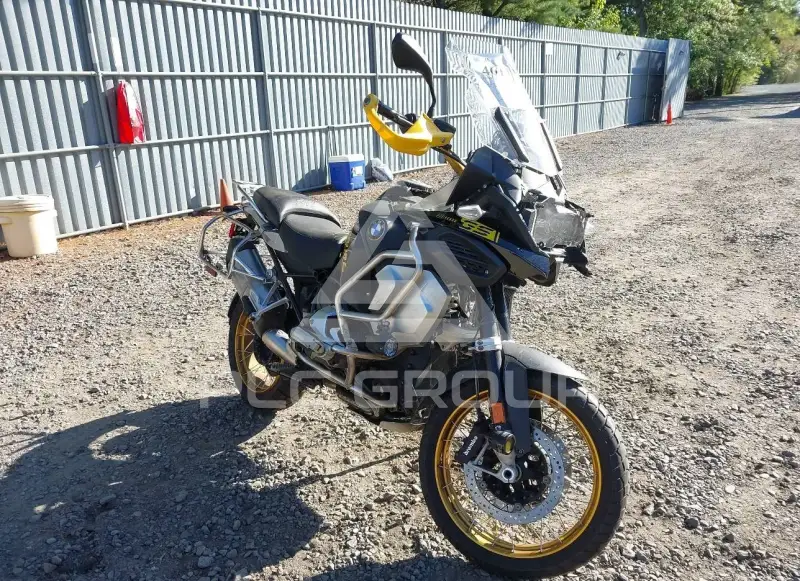 2021 BMW R1250 photo