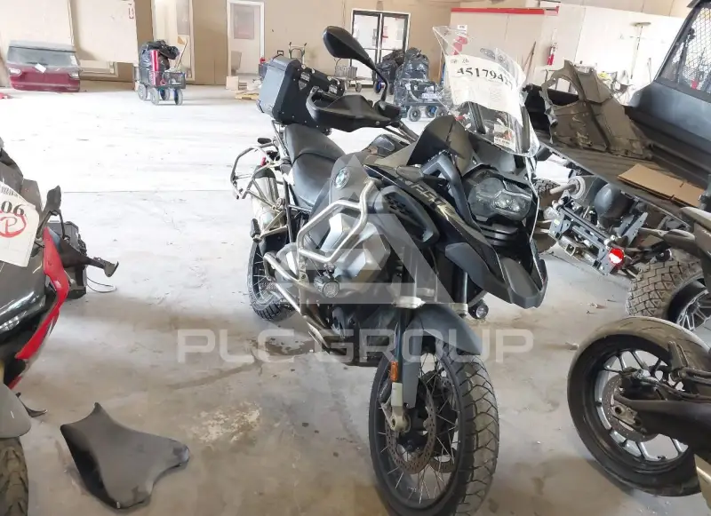 2021 BMW R1250 фото