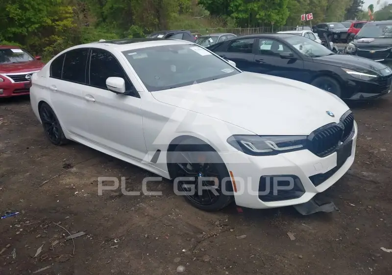 2021 BMW 530 фото