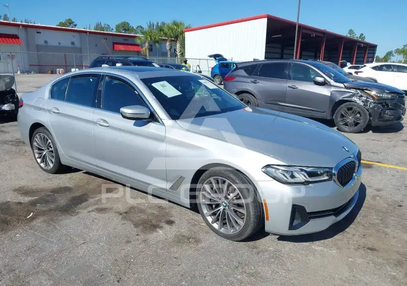 2021 BMW 530 фото
