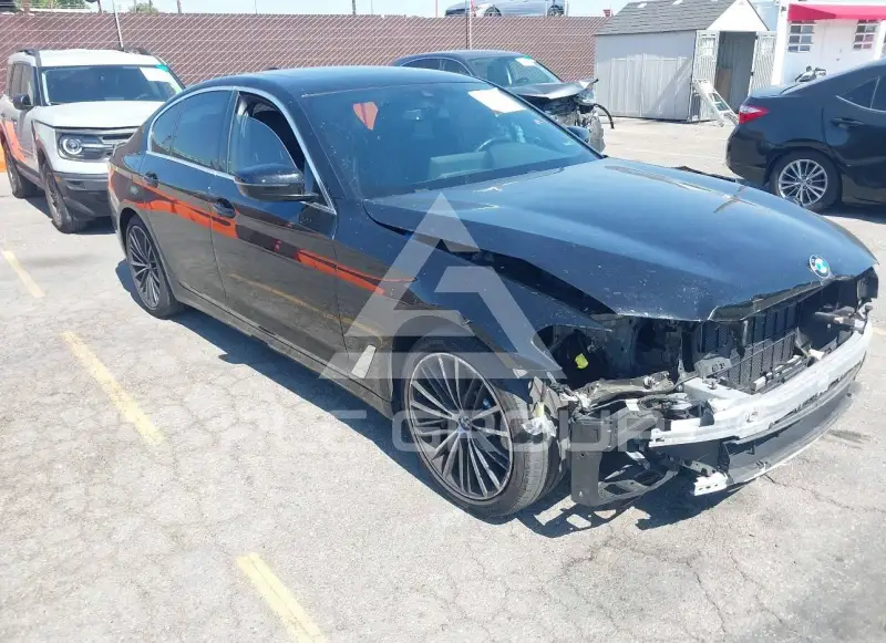 2021 BMW 530 фото