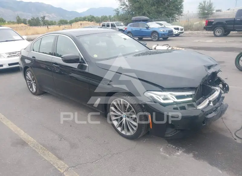 2021 BMW 530 фото