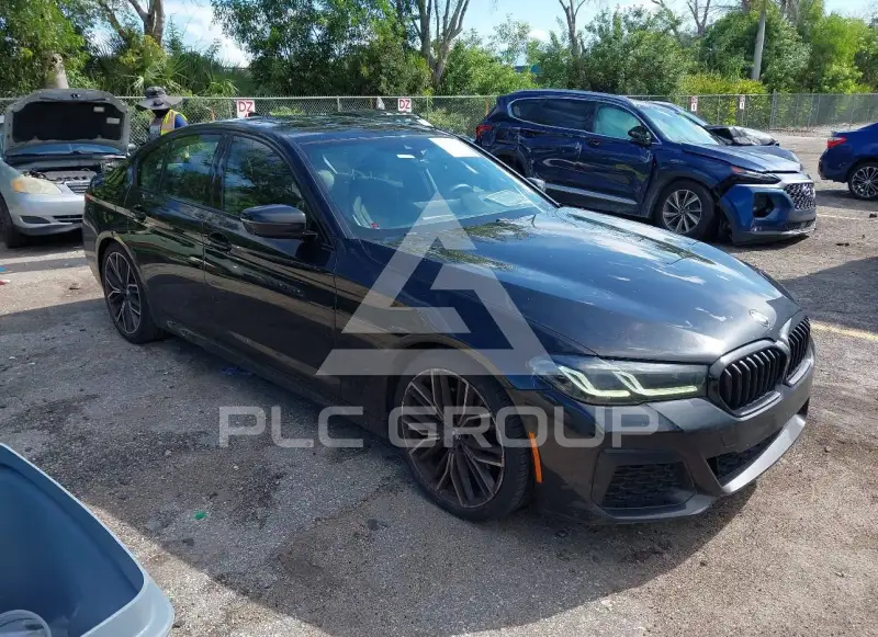 2021 BMW 530 фото
