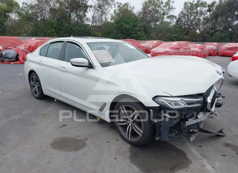 2021 BMW 530 фото