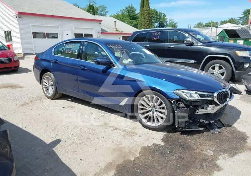 2021 BMW 530 фото