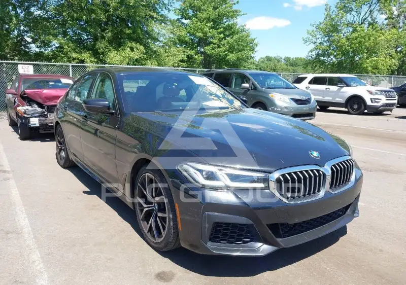 2021 BMW 540 photo