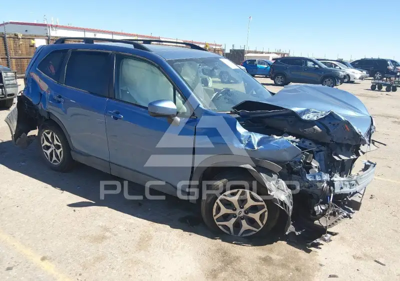 2021 Subaru Forester photo