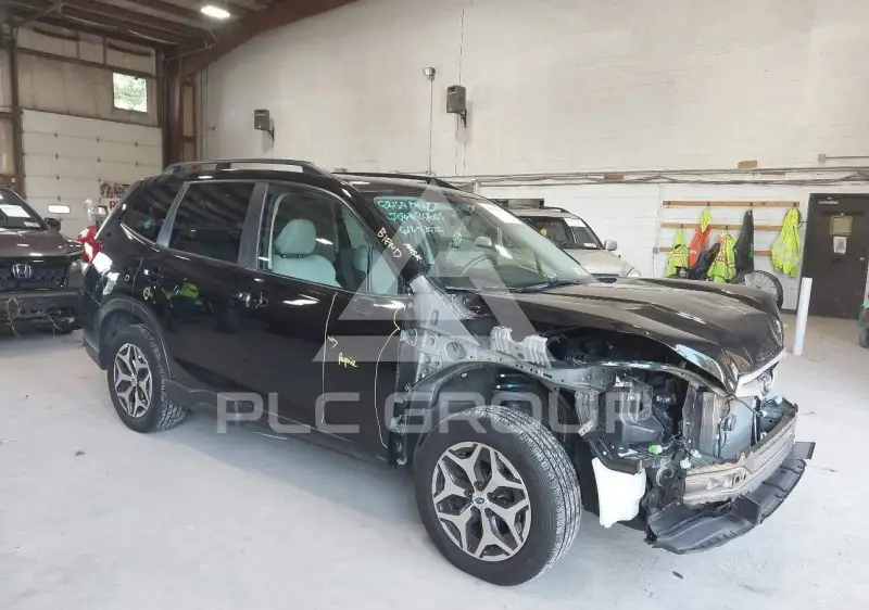 2021 Subaru Forester photo