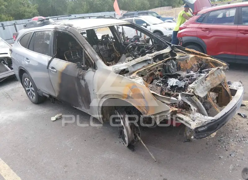 2021 Subaru Outback photo