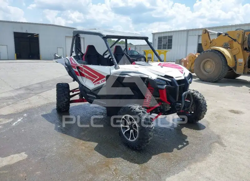 2021 Honda SXS1000 photo