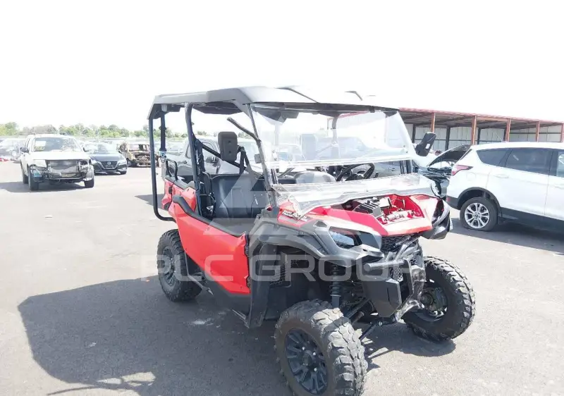 2021 Honda SXS1000 photo