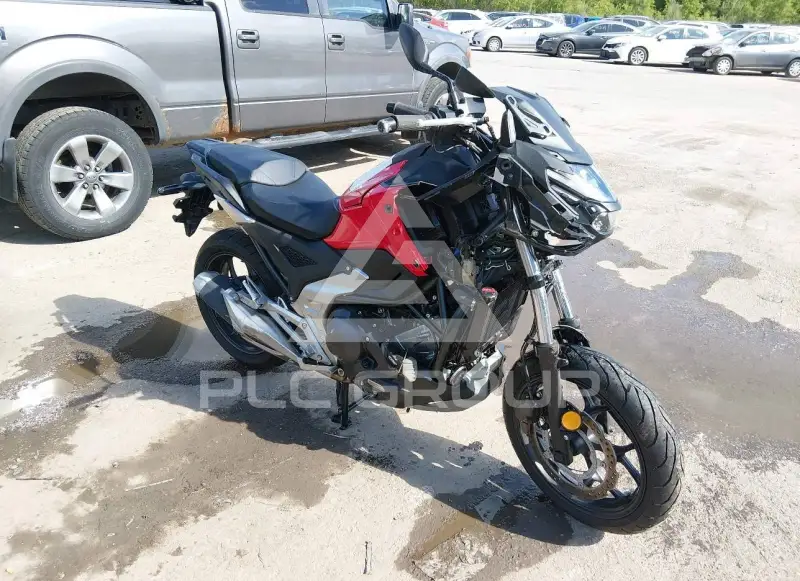 2021 Honda NC750 фото