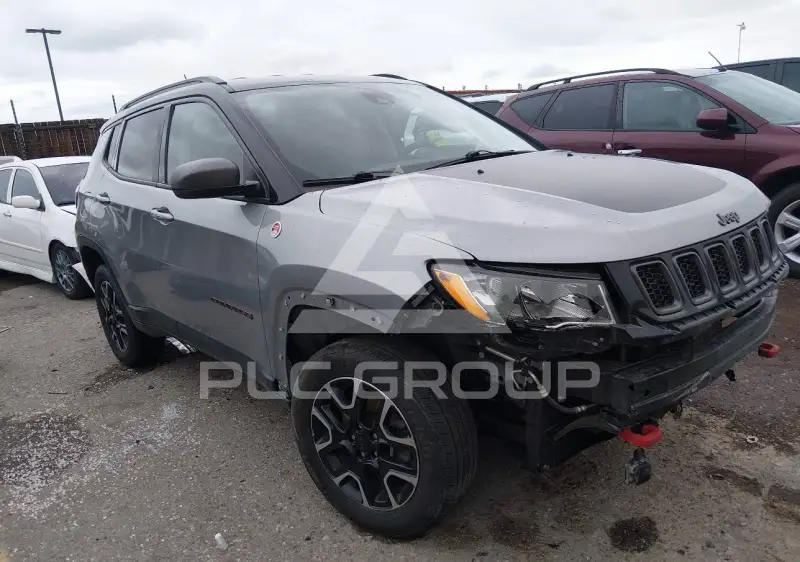 2021 Jeep COMPASS photo