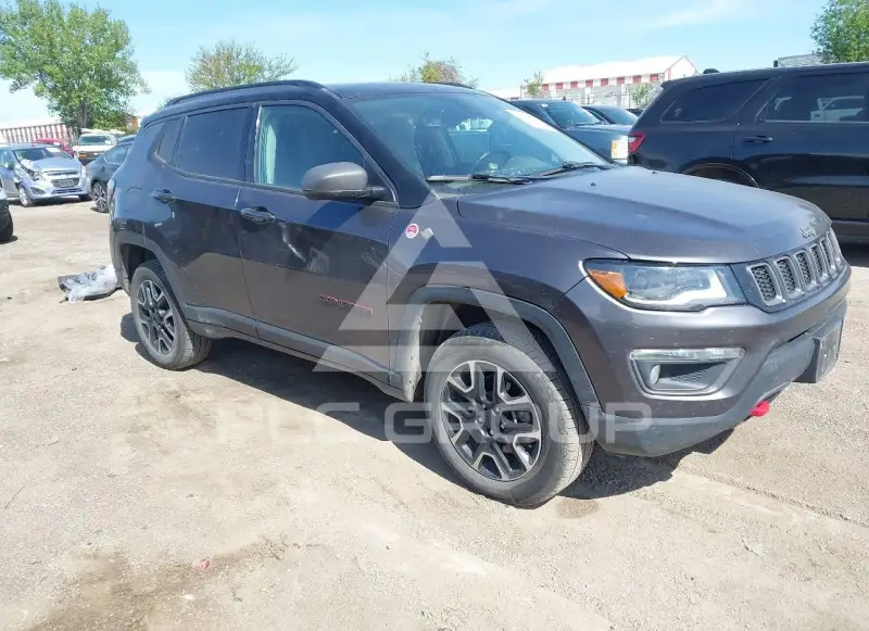 2021 Jeep COMPASS photo