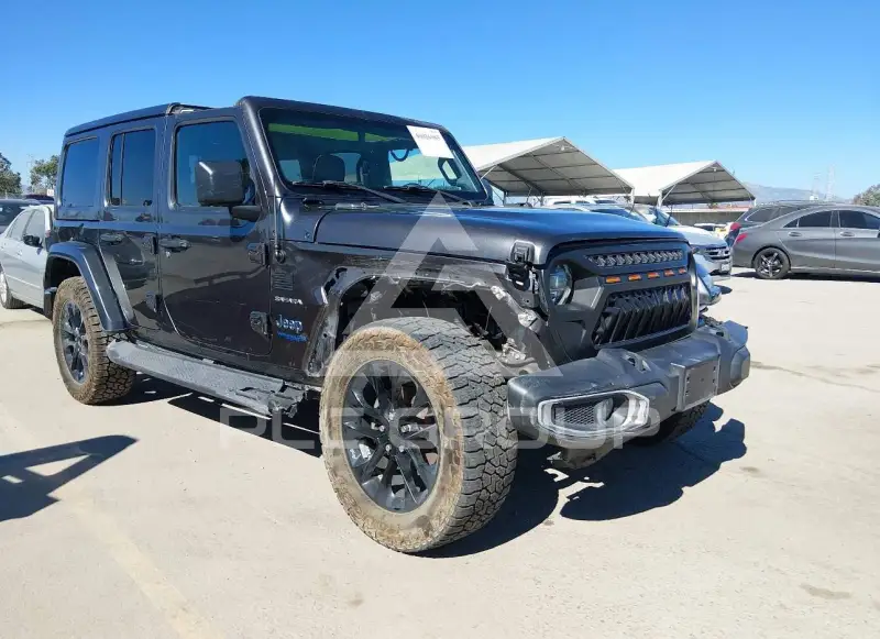 2021 Jeep WRANGLER фото