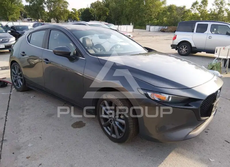 2021 Mazda 3 photo