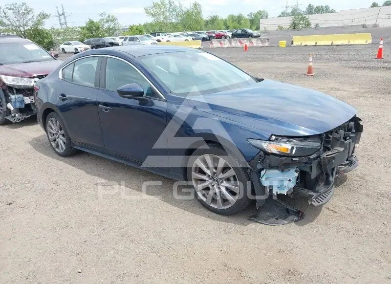 2021 Mazda 3 photo