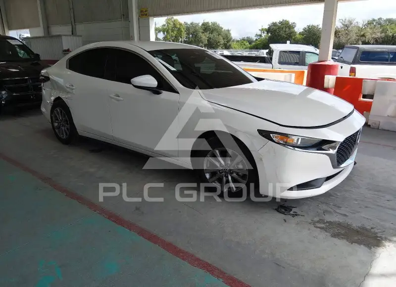 2021 Mazda 3 photo