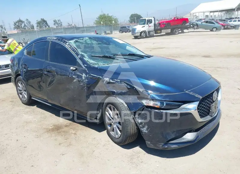 2021 Mazda 3 photo