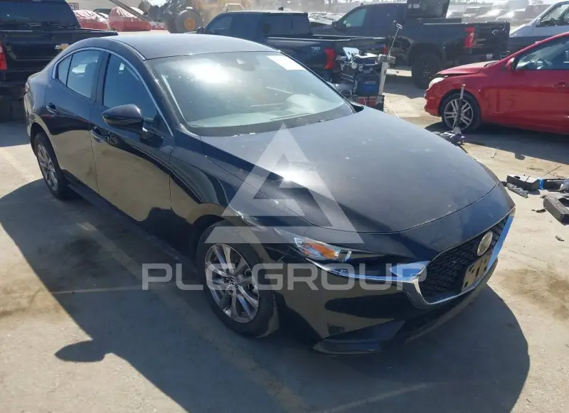2021 Mazda 3 photo