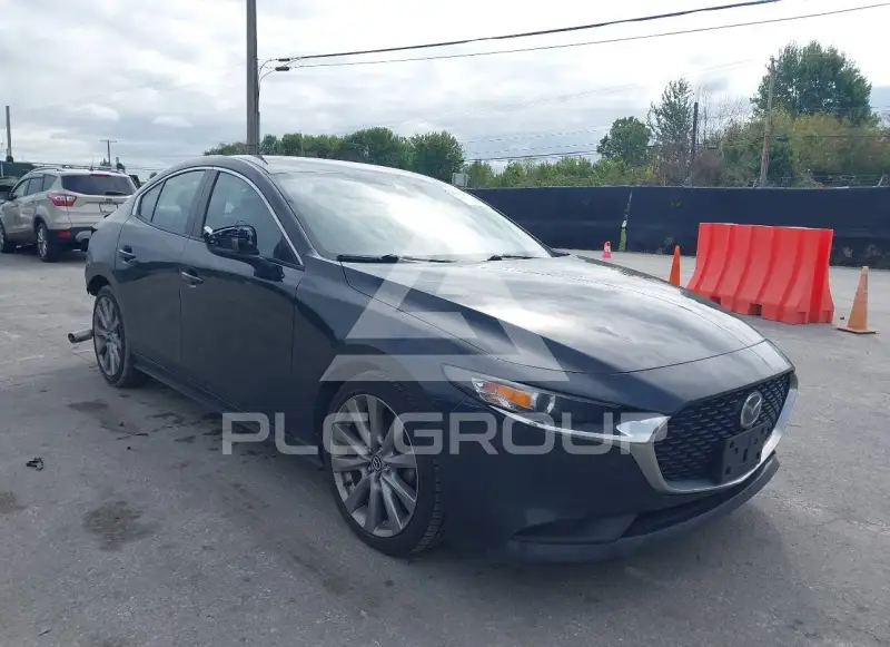 2021 Mazda 3 photo