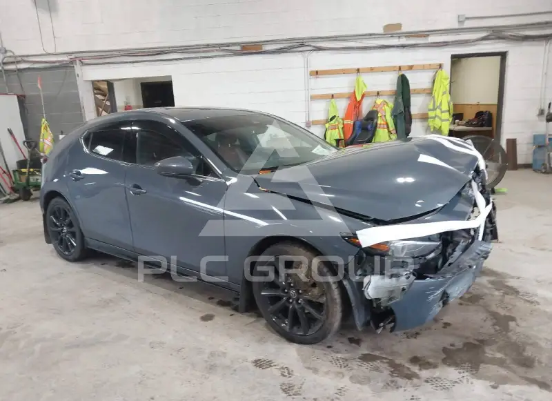 2021 Mazda 3 photo