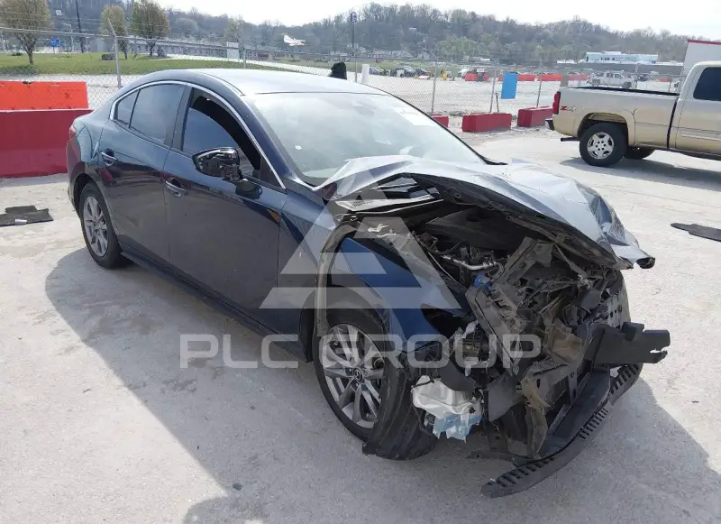 2021 Mazda 3 photo