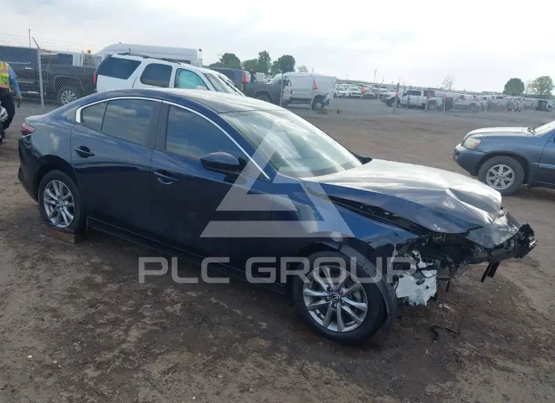 2021 Mazda 3 photo