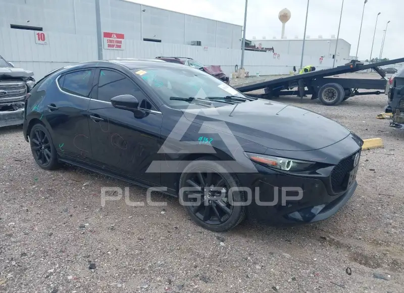 2021 Mazda 3 photo