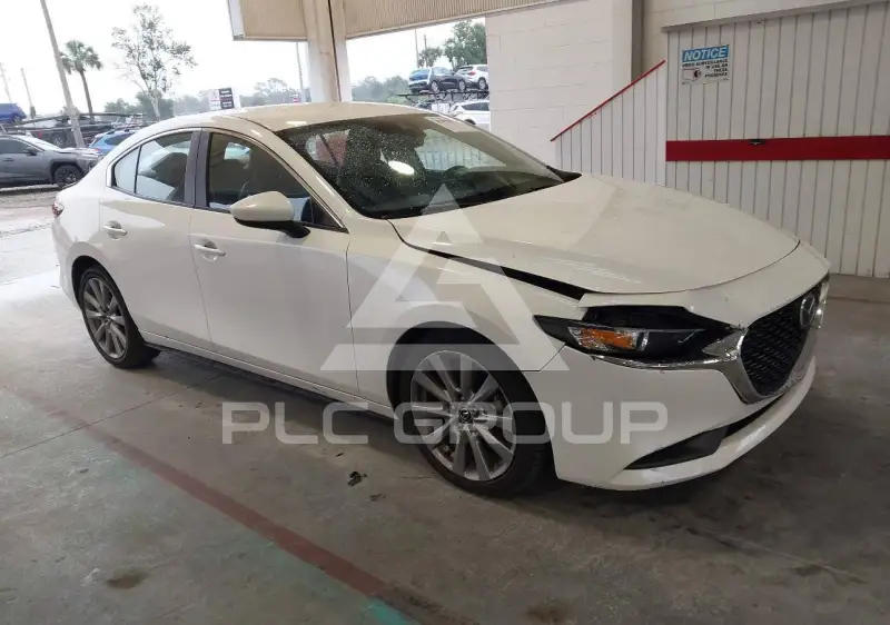 2021 Mazda 3 photo