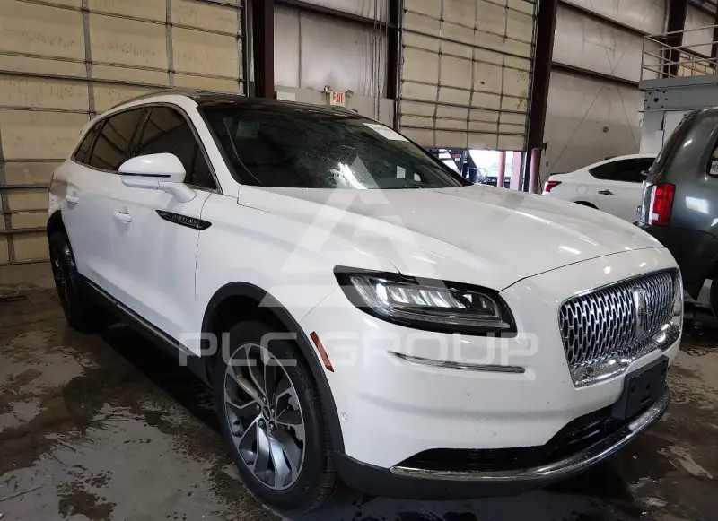 2021 Lincoln NAUTILUS фото