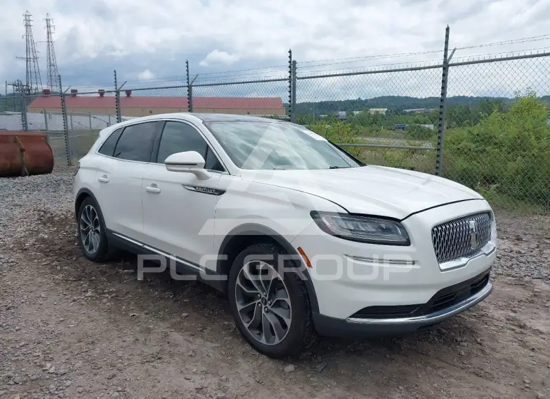 2021 Lincoln NAUTILUS photo