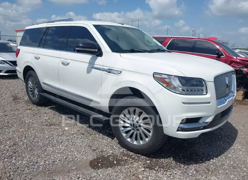 2021 Lincoln NAVIGATOR photo